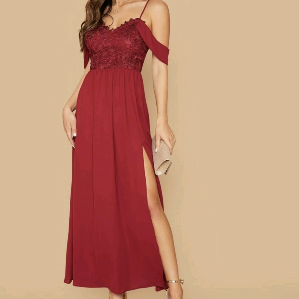 NWOT Shein Cold Shoulder Split Hem Maxi Dress, Size S 💃✨